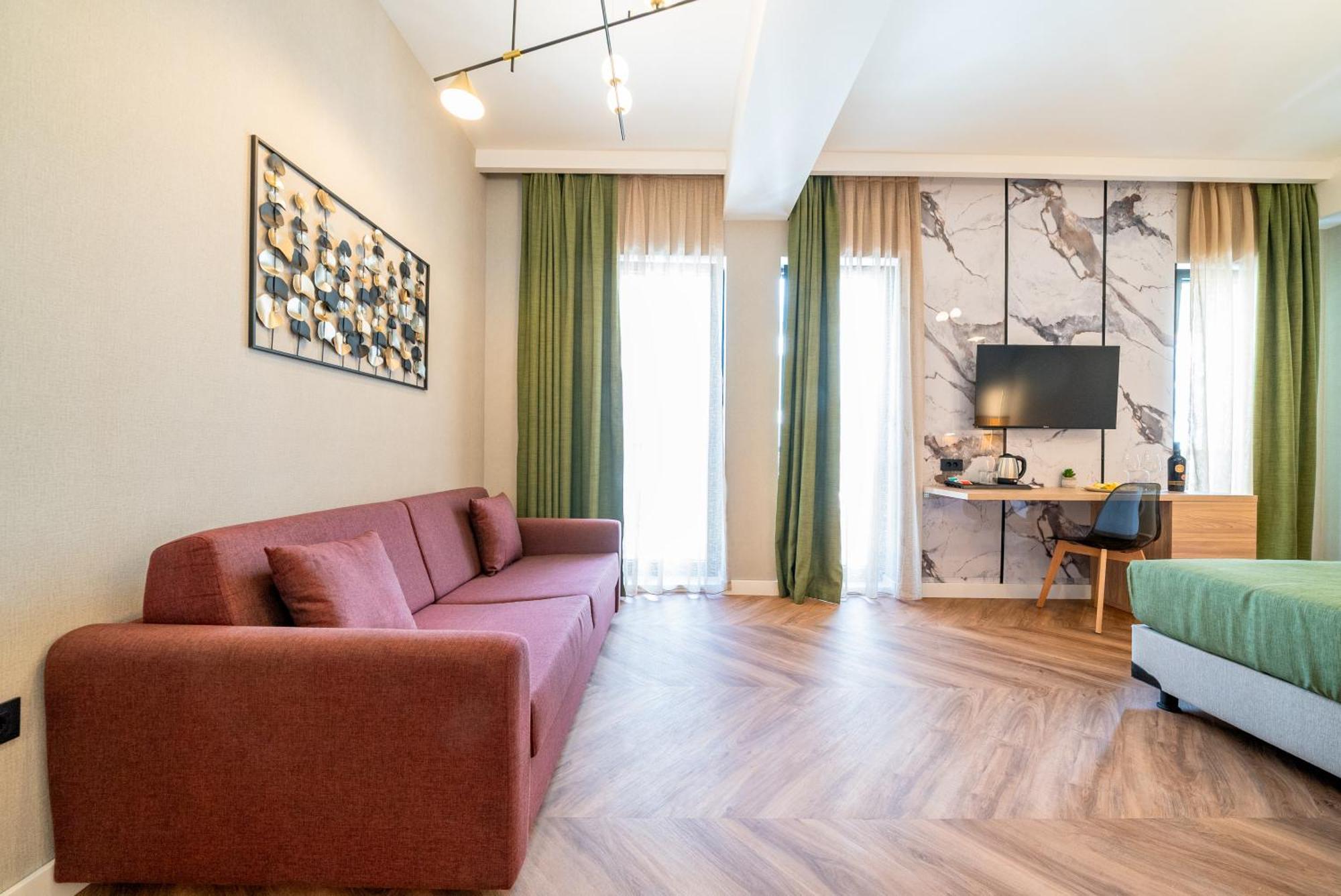 Hotel Millennium By Aycon بودفا المظهر الخارجي الصورة