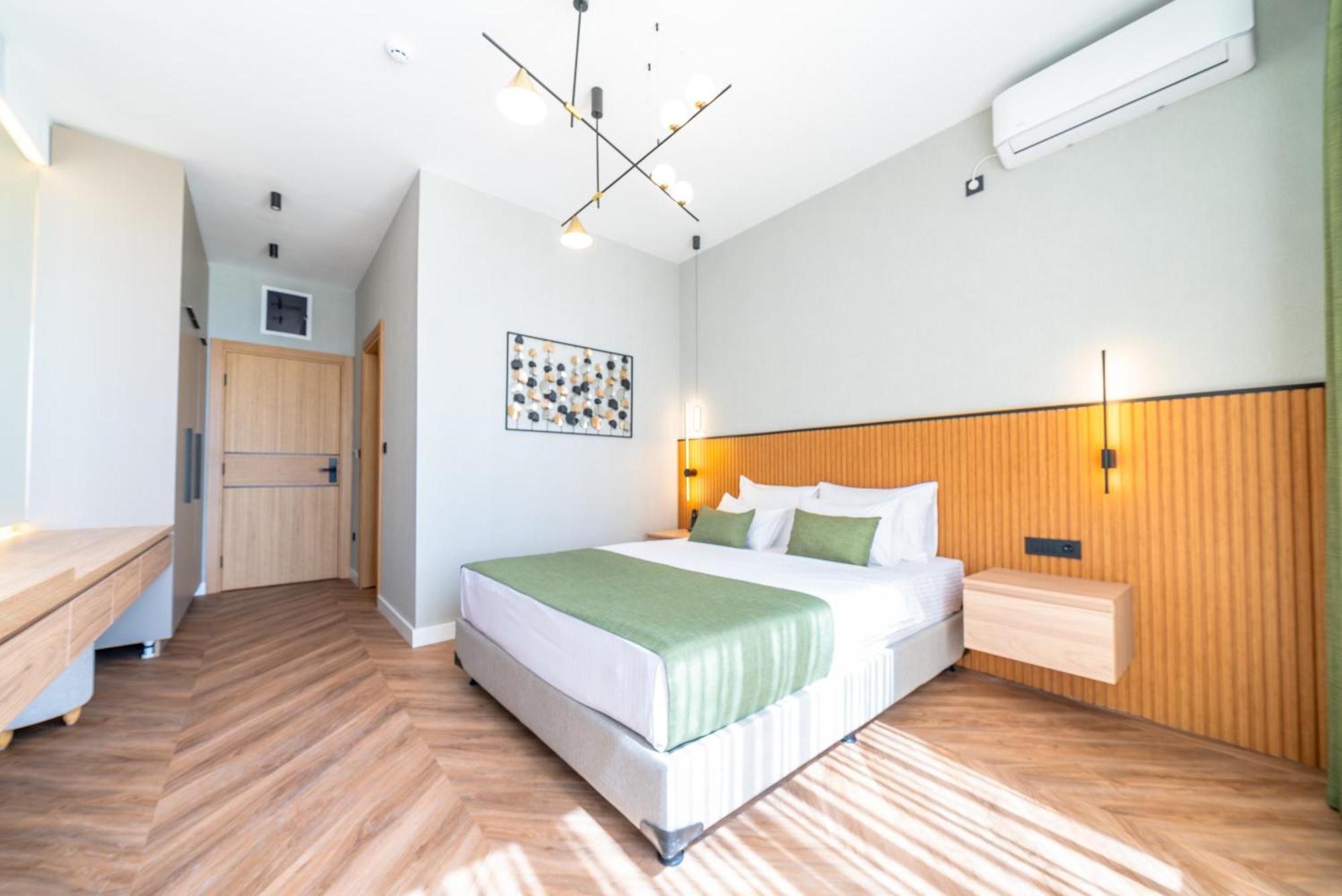 Hotel Millennium By Aycon بودفا المظهر الخارجي الصورة